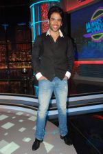 Tusshar Kapoor on the sets of Shekar Suman_s Movers N Shakers in Goregaon, Mumbai on 29th March 2012 (21).JPG